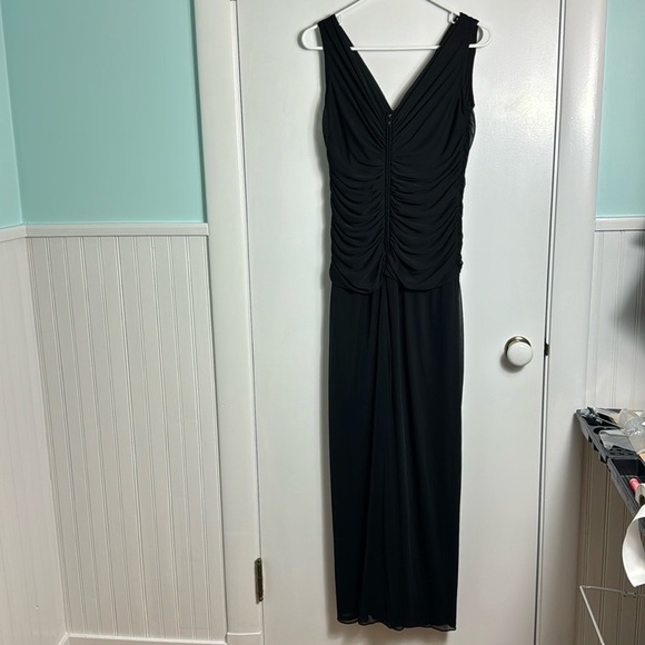 TADASHI Vintage Black V-Neck Ruched Pleated Mesh Chiffon Overlay Maxi Gown Dress - Picture 5 of 16